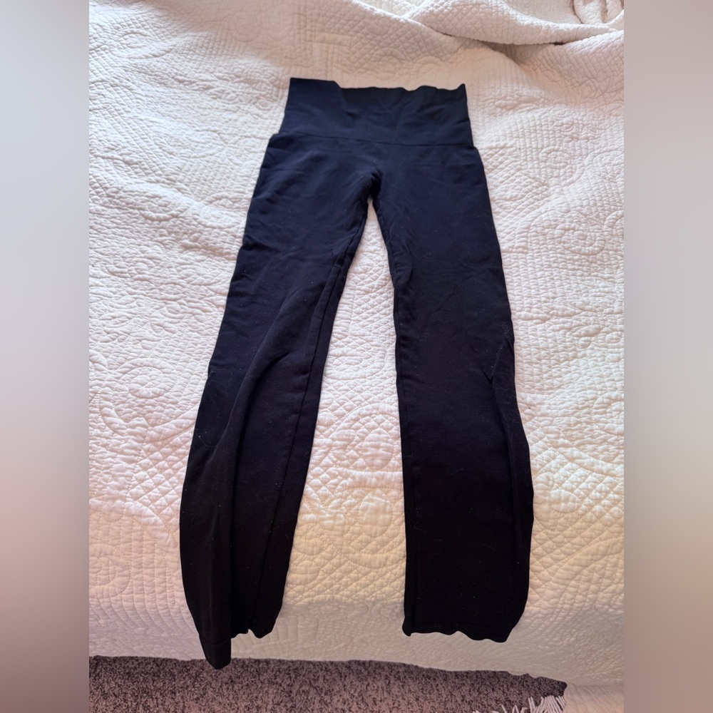 High-Waist Black Compression Leggings size large